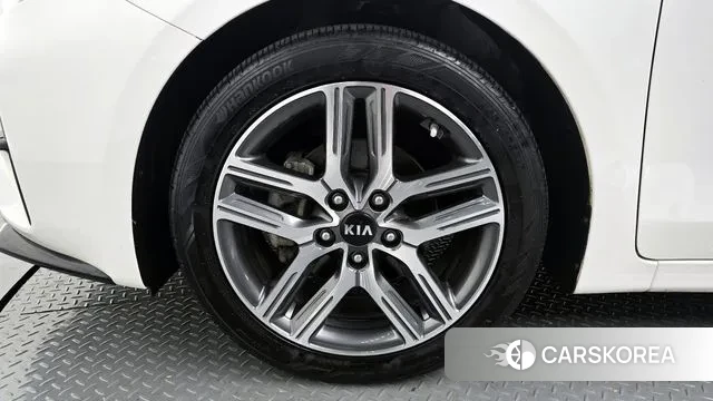 Kia Come New K3 id 3588579 из Кореи 8