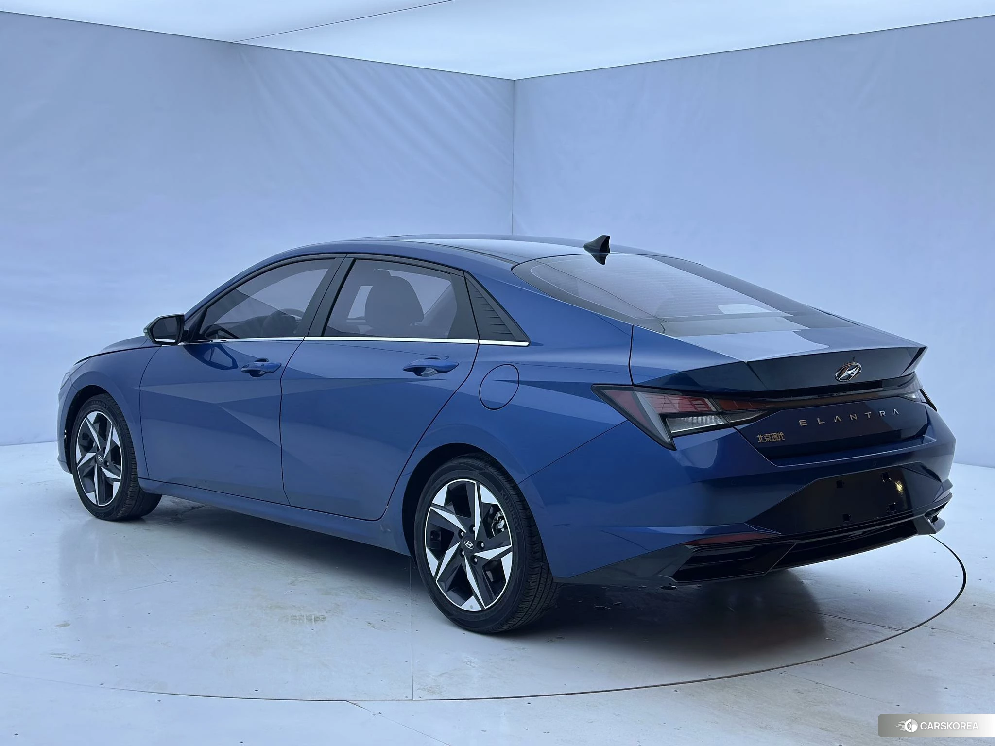 Hyundai Elantra id 4468084 из Китая 8
