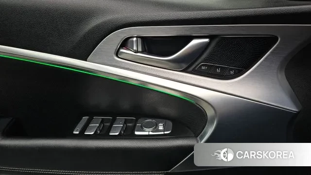 Genesis G70 id 3547780 из Кореи 8