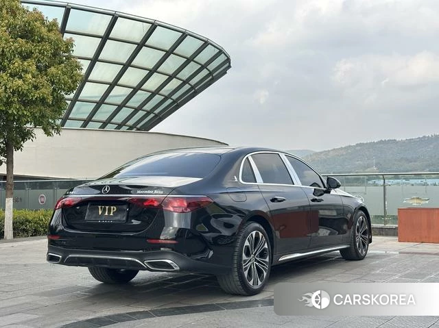Mercedes-Benz E-class id 3882590 из Китая 8