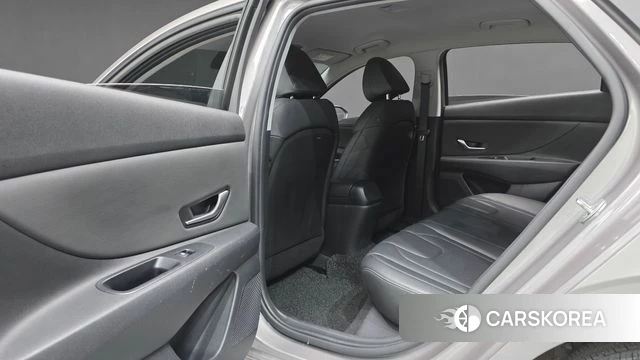 Hyundai Avante (CN7) id 3924304 из Кореи 8