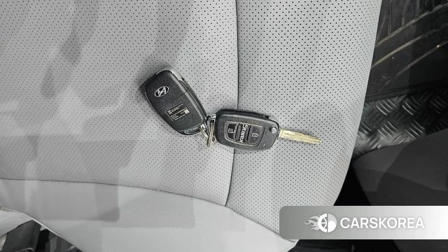 Hyundai The New Grand Starex id 4672518 из Кореи 8