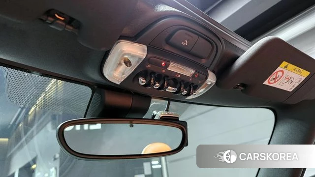 Mini Cooper S Convertible id 4302246 из Кореи 8