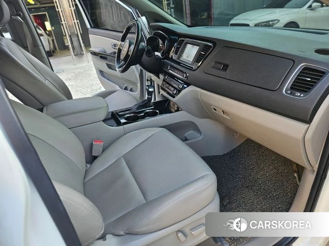 Kia The New Carnival id 4918655 из Кореи 8