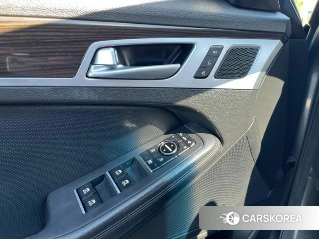 Genesis G80 id 4465648 из Кореи 8