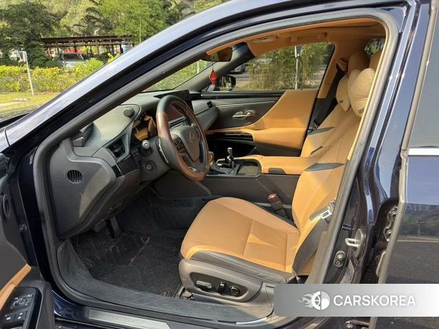 Lexus ES id 4333777 из Китая 8
