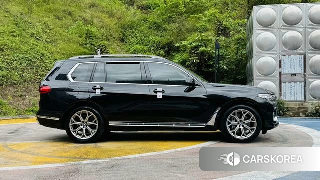 BMW X7 id 4272225 из Китая 8