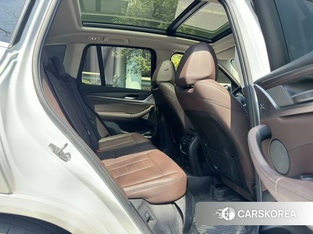 BMW X3 id 4215111 из Китая 8