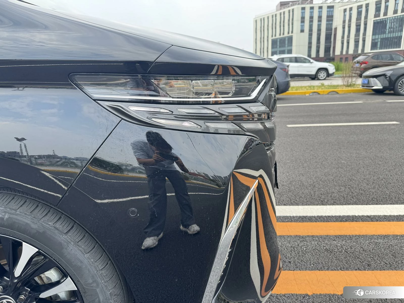 Toyota Elfa id 4468101 из Китая 8
