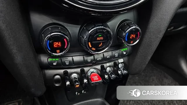 Mini Cooper Convertible id 3578102 из Кореи 8