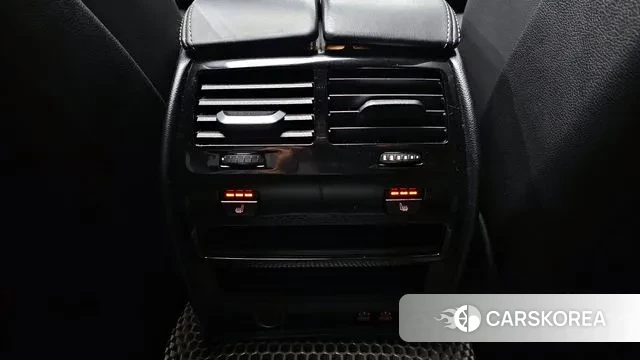 BMW 5 Series (G30) id 3607307 из Кореи 8