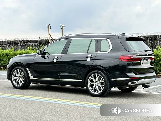 BMW X7 id 4265727 из Китая 8