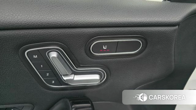 Mercedes-Benz A-Class W177 id 4507998 из Кореи 8