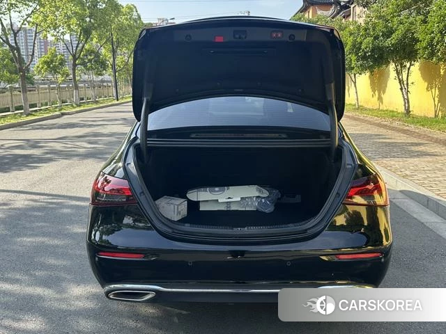 Mercedes-Benz E-class id 4334941 из Китая 8