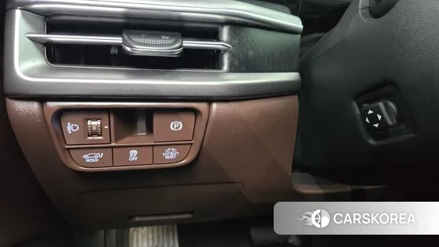 Hyundai Grandeur Hybrid (GN7) id 3022151 из Кореи 8