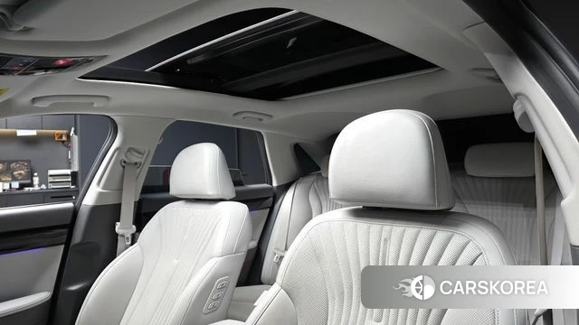 Hyundai Grandeur (GN7) id 3870169 из Кореи 8