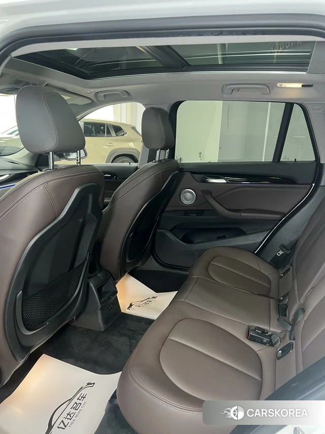 BMW X1 id 4263204 из Китая 8
