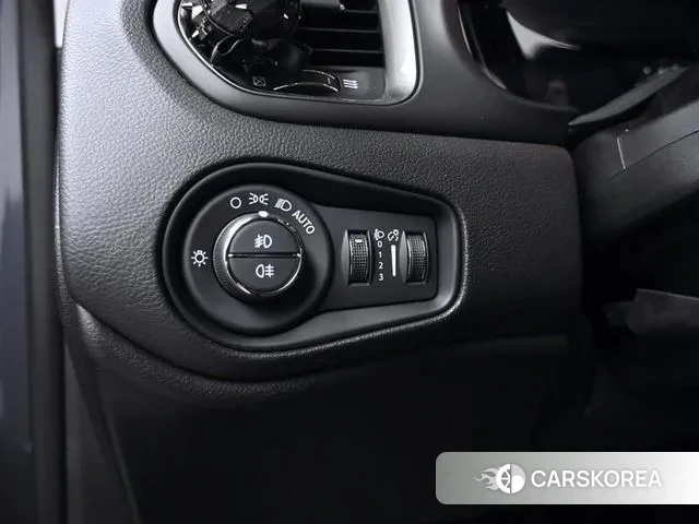 Jeep Renegade id 3600262 из Кореи 8