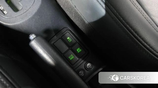 Toyota Prius C id 4667805 из Кореи 8