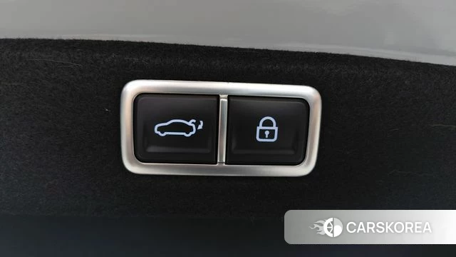 Hyundai Grandeur (GN7) id 4280336 из Кореи 8
