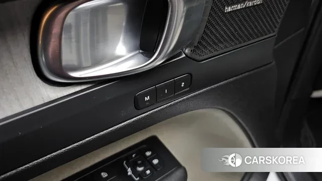 Volvo XC40 id 3382977 из Кореи 8