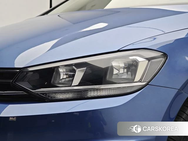 Volkswagen Touran L id 4221406 из Китая 8