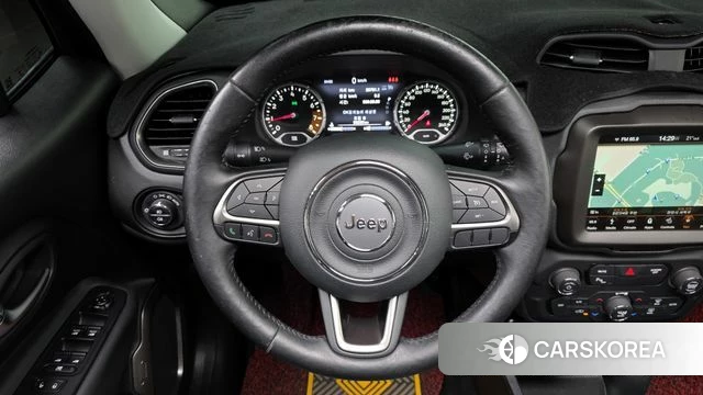 Jeep Renegade id 3834479 из Кореи 8