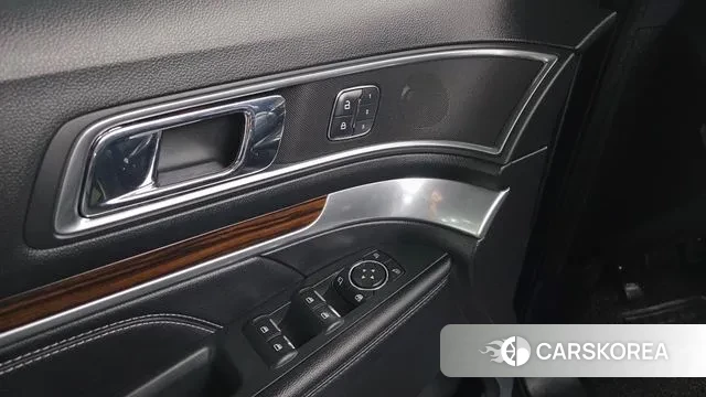 Ford Explorer id 3703902 из Кореи 8