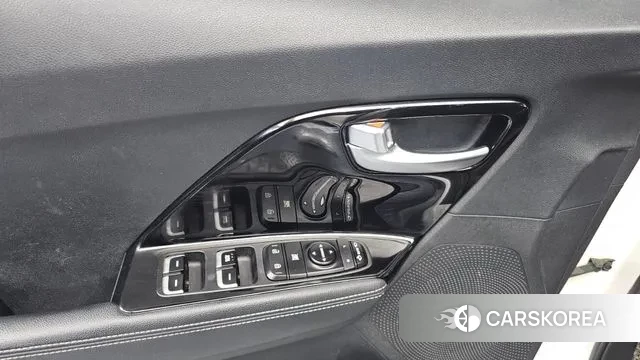 Kia Niro id 3363090 из Кореи 8