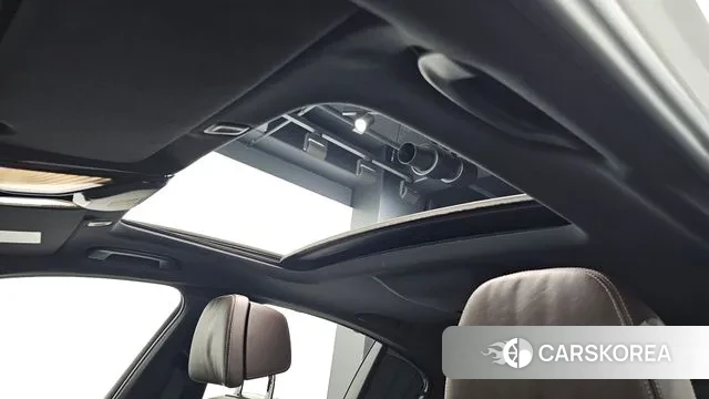 BMW 5 Series (G30) id 3016844 из Кореи 8