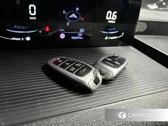 Hyundai Staria id 4905233 из Кореи 8