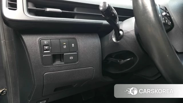 Hyundai Staria id 3935322 из Кореи 8