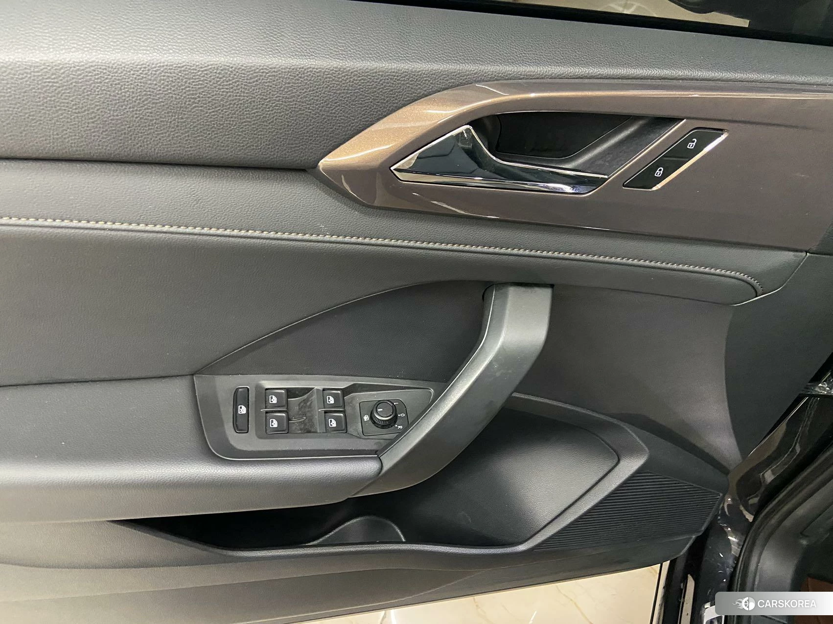 Volkswagen Tuyue id 4498600 из Китая 8