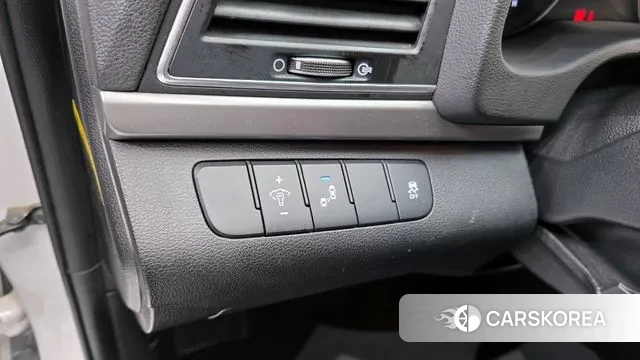 Hyundai Avante AD id 3641780 из Кореи 8