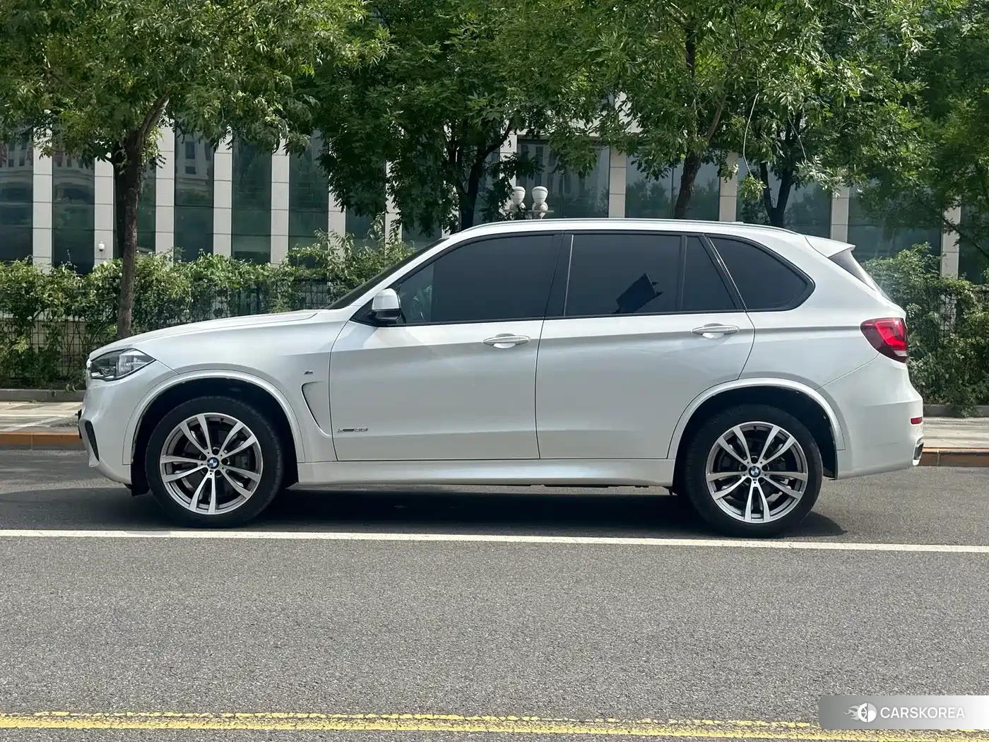 BMW X5 id 4599835 из Китая 8