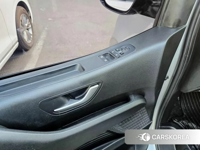 Hyundai Staria id 4206545 из Кореи 8