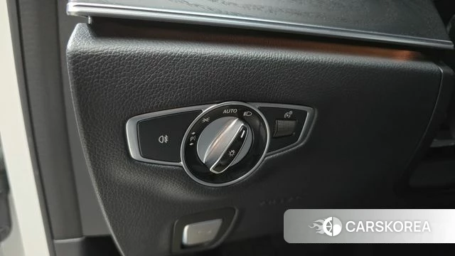 Mercedes-Benz E-Class W213 id 4568331 из Кореи 8