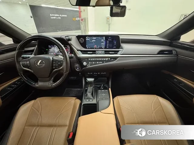 Lexus ES300h 7th generation id 3028021 из Кореи 8