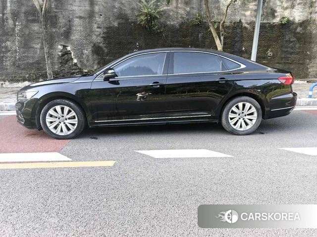 Volkswagen Passat id 4259539 из Китая 8