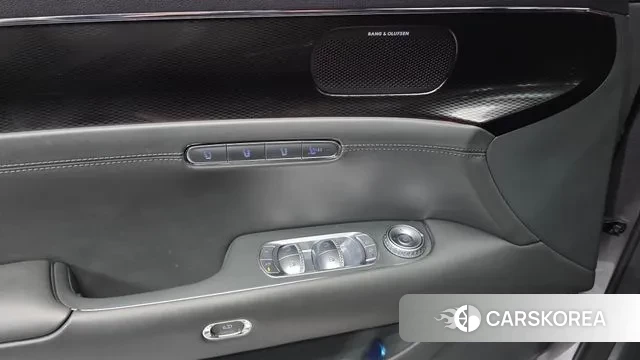 Genesis G90 (RS4) id 3615324 из Кореи 8