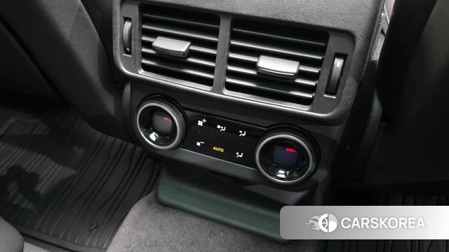 Land Rover Range Rover Velar id 3933626 из Кореи 8