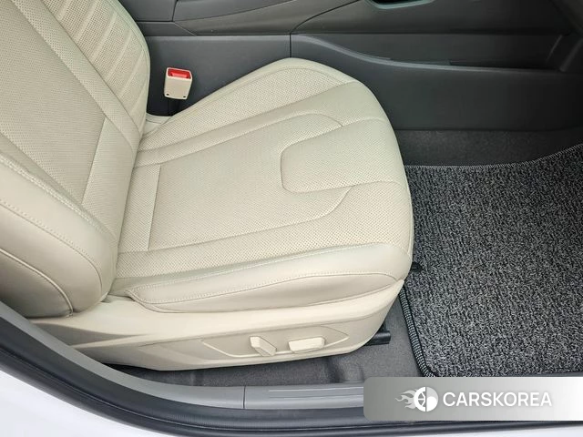 Hyundai The New Avante (CN7) id 4194459 из Кореи 8