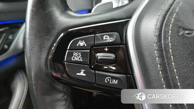 BMW 5 Series (G30) id 4900854 из Кореи 8