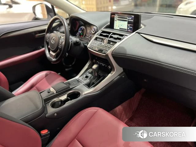 Lexus NX id 4262440 из Китая 8