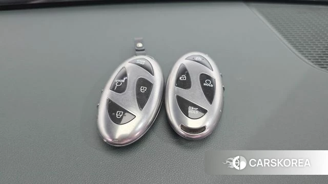 Hyundai Grandeur Hybrid (GN7) id 4941744 из Кореи 8