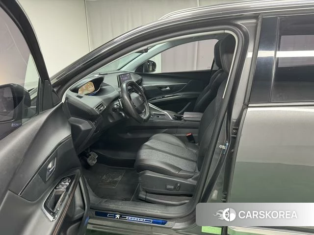 Peugeot 5008 id 4227359 из Китая 8