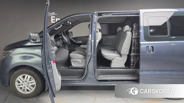 Hyundai The New Grand Starex id 3000374 из Кореи 8