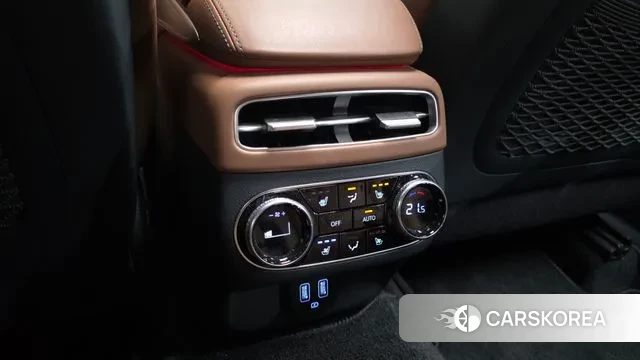 Genesis GV70 id 3043582 из Кореи 8