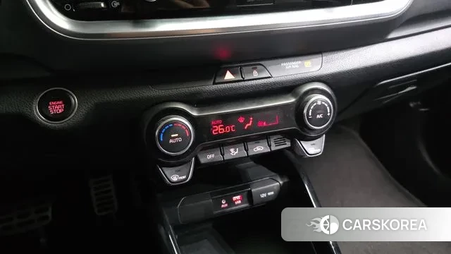 Kia Stonic id 3709528 из Кореи 8