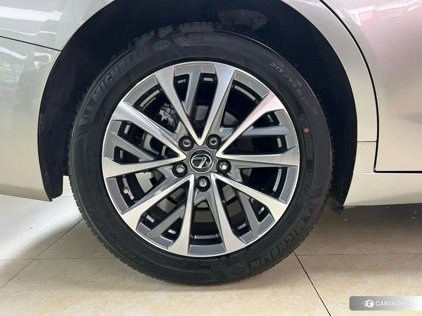 Lexus ES id 4514251 из Китая 9